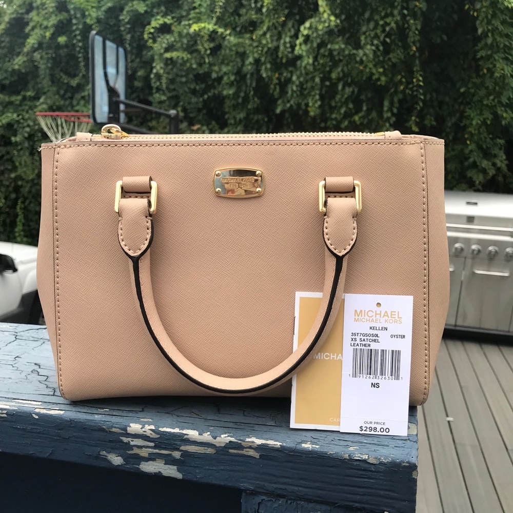 Michael Kors Kellen CrossBody